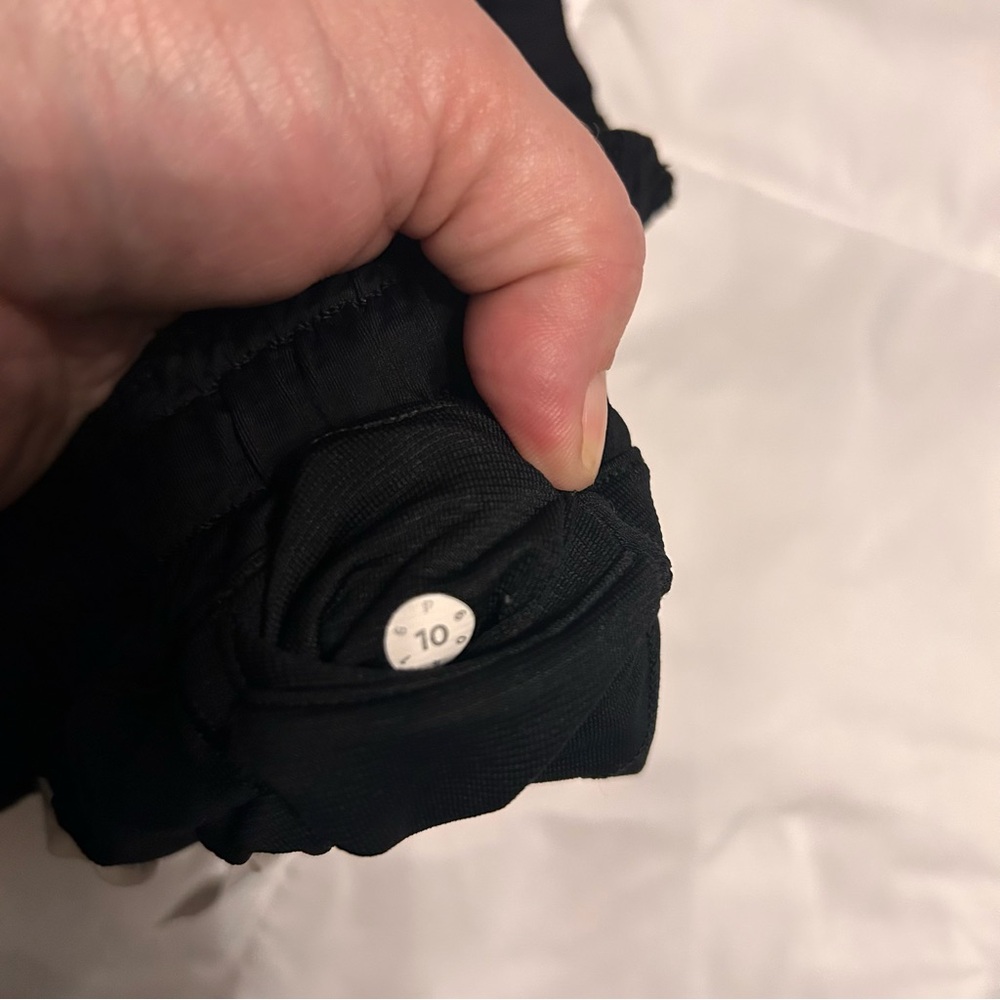 Lululemon Hotty Hot High Rise Shorts - Picture 10 of 10